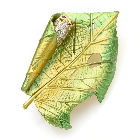 18K Gold Silkworm Leaf Brooch - Picture 6 of 8